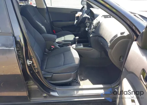 2009 Hyundai Elantra Touring from USA, damaged, VIN KMHDC86E79U035369